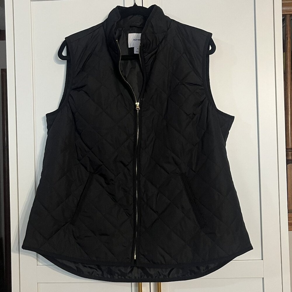 Old Navy Black Woman's vest size XL